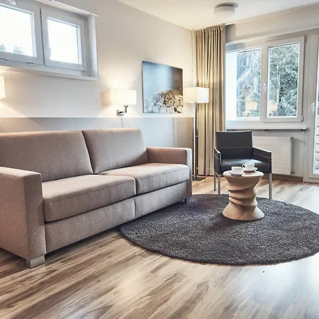 Lägenhetshotell Serviced By Solaria 3*