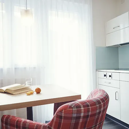 Lejlighedshotel Serviced By Solaria 3*