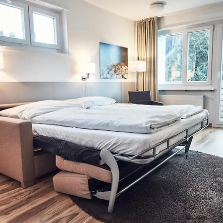 Serviced By Solaria 3* Davos