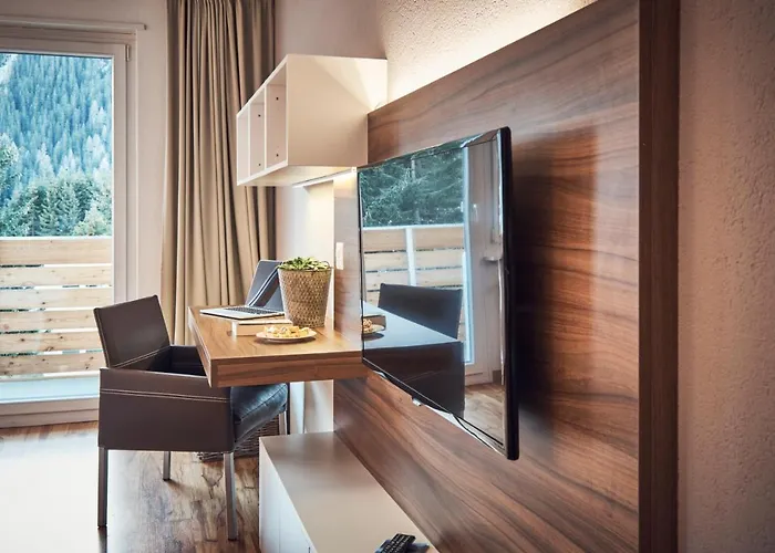 Apartahotel Serviced By Solaria 3*