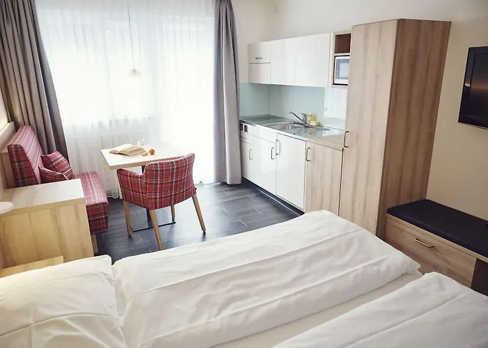 Serviced By Solaria Apartahotel