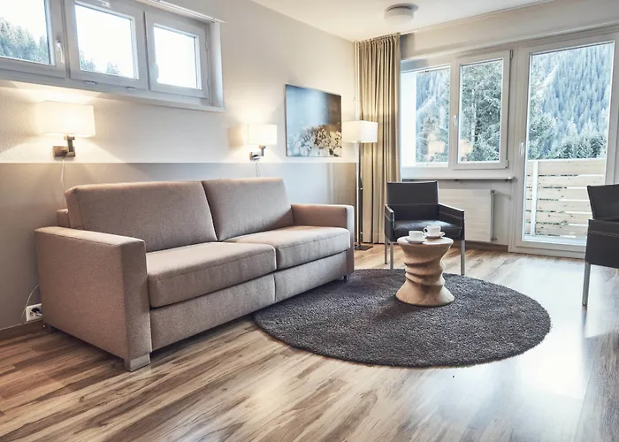 Apartahotel Serviced By Solaria 3*