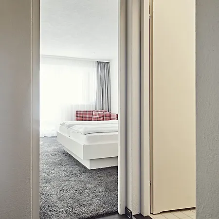 Serviced By Solaria Aparthotel 3*