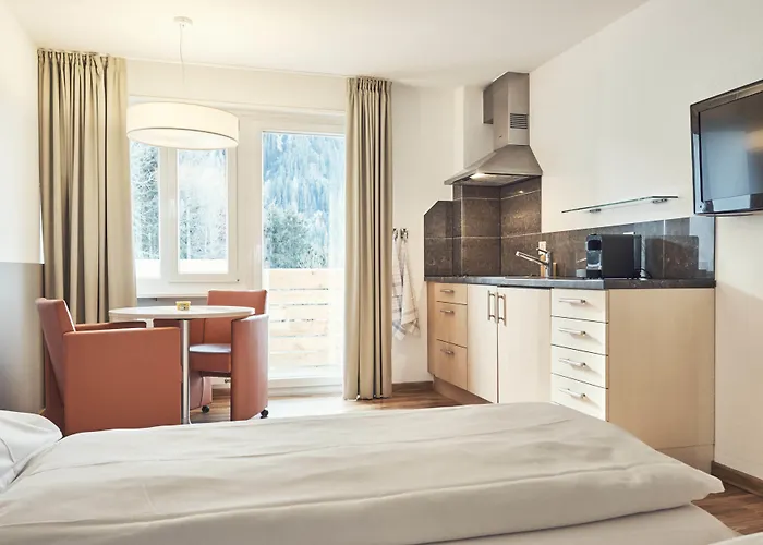 Serviced By Solaria Aparthotel 3*